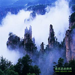武漢往返：張家界、鳳凰古城、韶山六日游，每周一、周四發(fā)團(tuán)